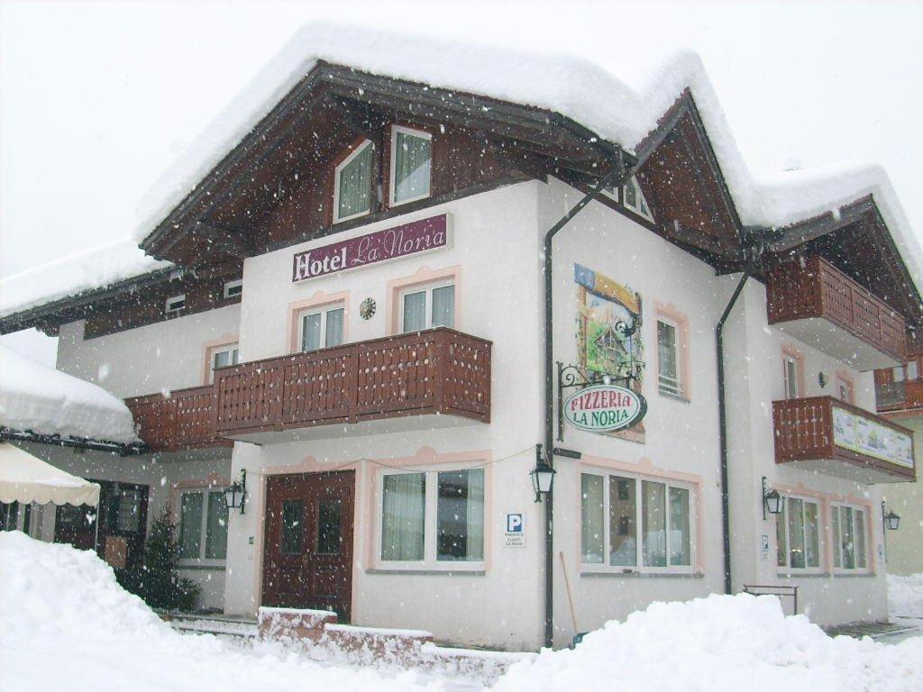 Hotel La Noria Commezzadura Exterior foto
